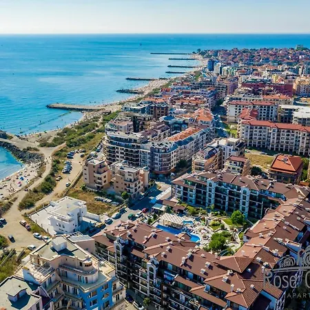 Rose Gardens Apart-hotel 4*