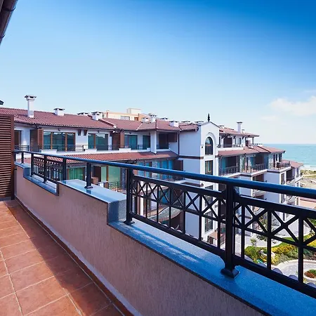 Rose Gardens Apart-hotel 4*