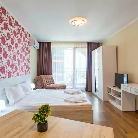 Rose Gardens شقة فندقية