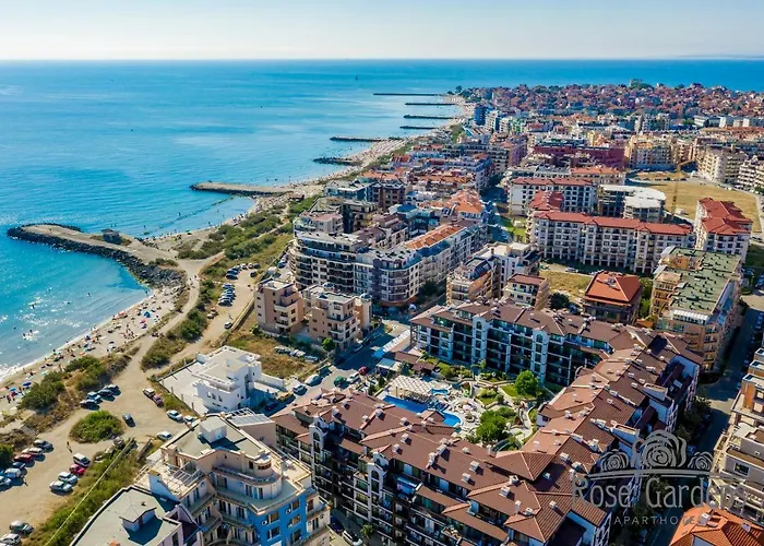 Rose Gardens Lejlighedshotel 4*