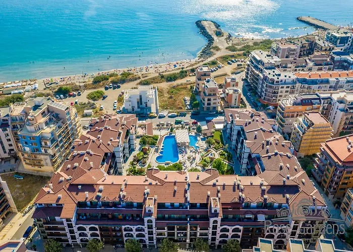 Hotel apartamentowy Rose Gardens 4*