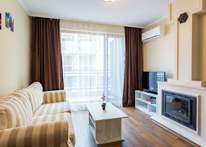 Rose Gardens Lejlighedshotel 4*