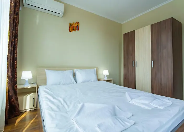 Rose Gardens Lejlighedshotel Pomorie